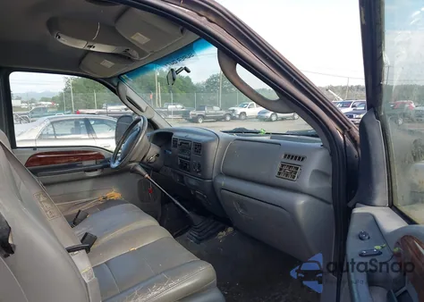 2003 Ford F-250 Lariat/Xl/Xlt из США, поврежденный, VIN 1FTNX21P43EC75774